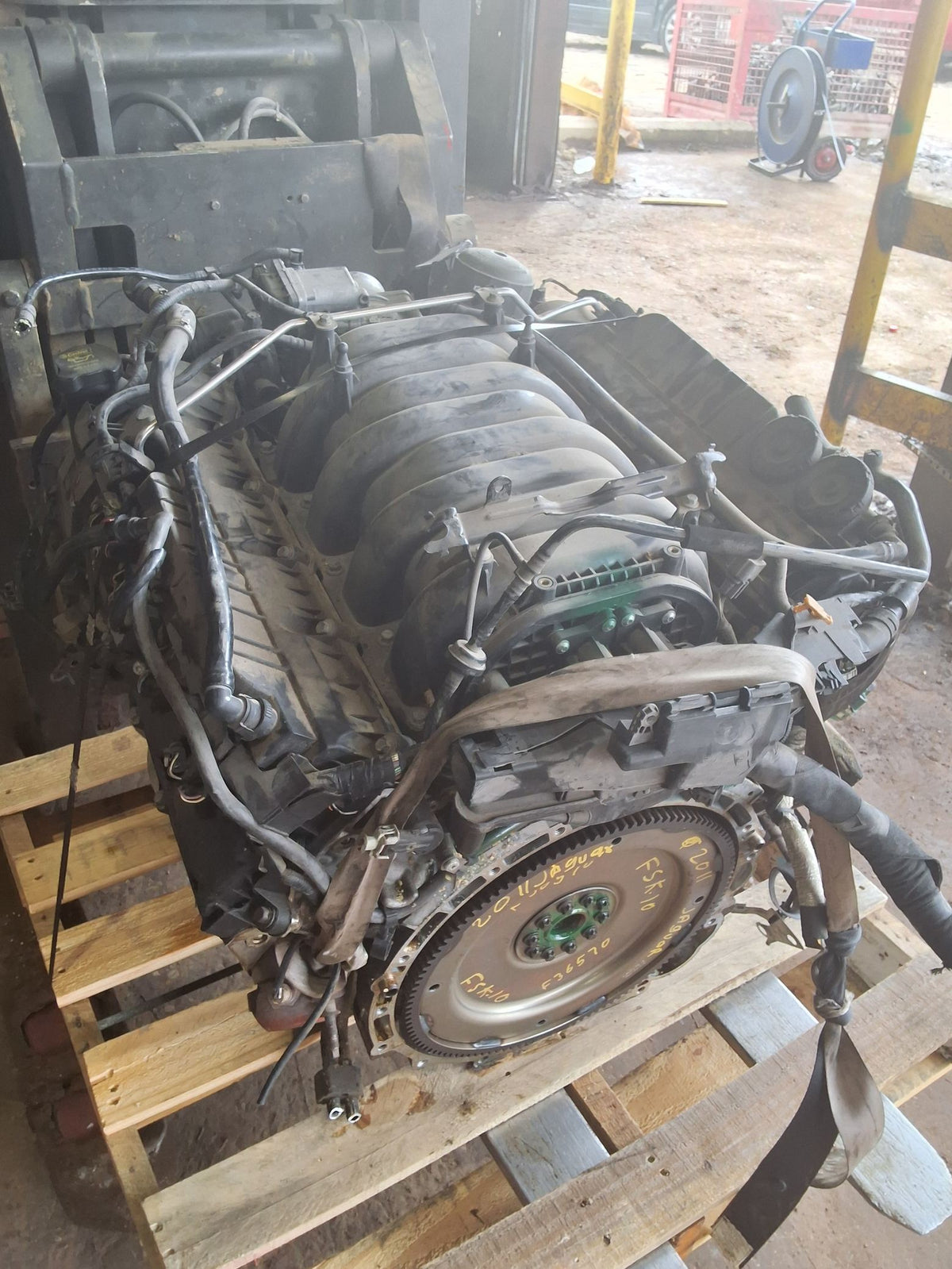 2010-2013 Jaguar XJ 5.0L Engine