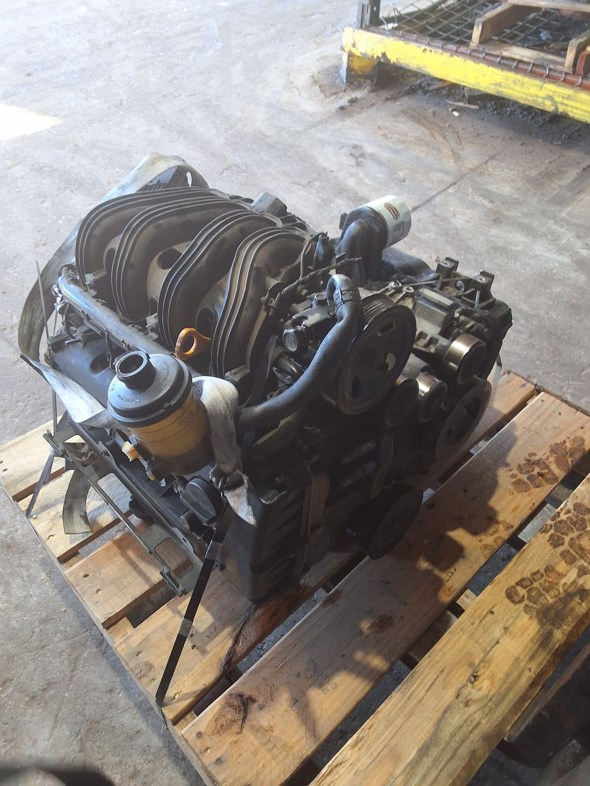 2007 Kia Rondo 2.4L Engine