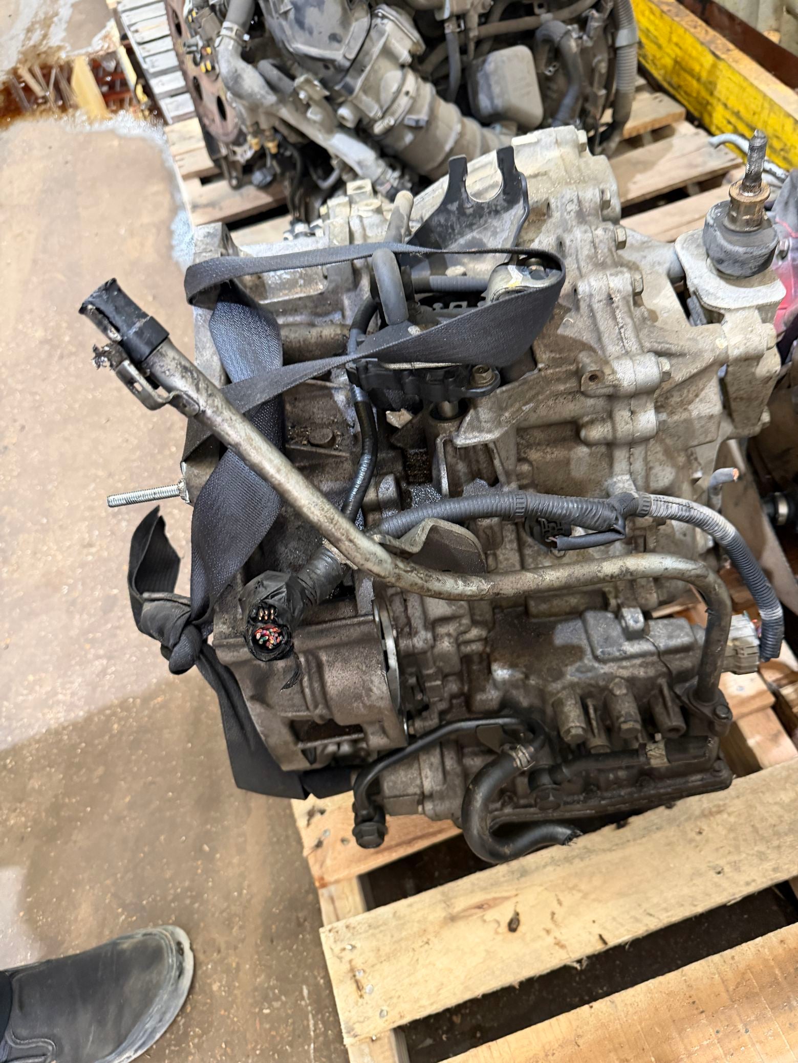 2001 Chevrolet Suburban Automatic RWD Transmission