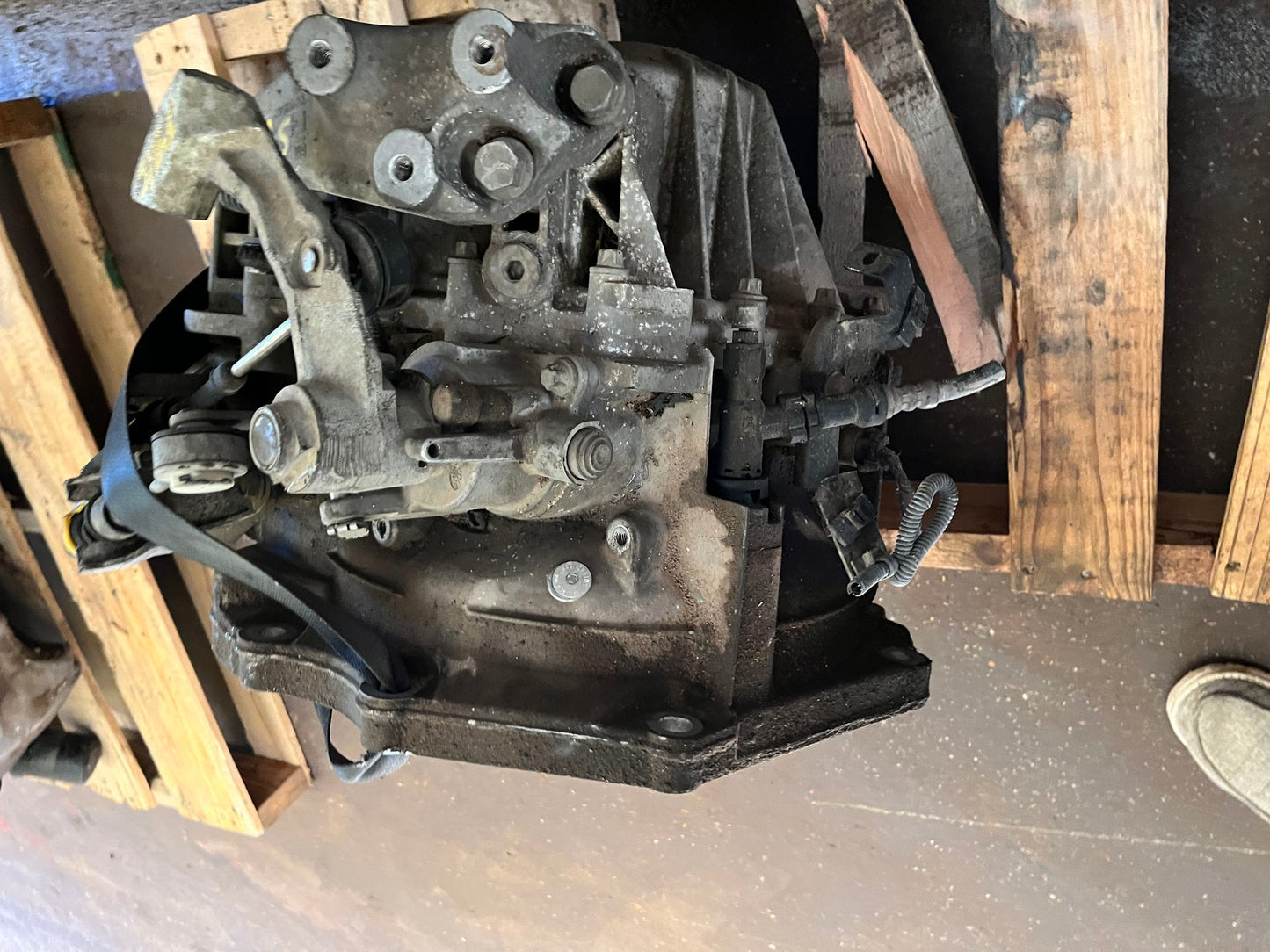 2000 Ford Mustang Automatic RWD Transmission