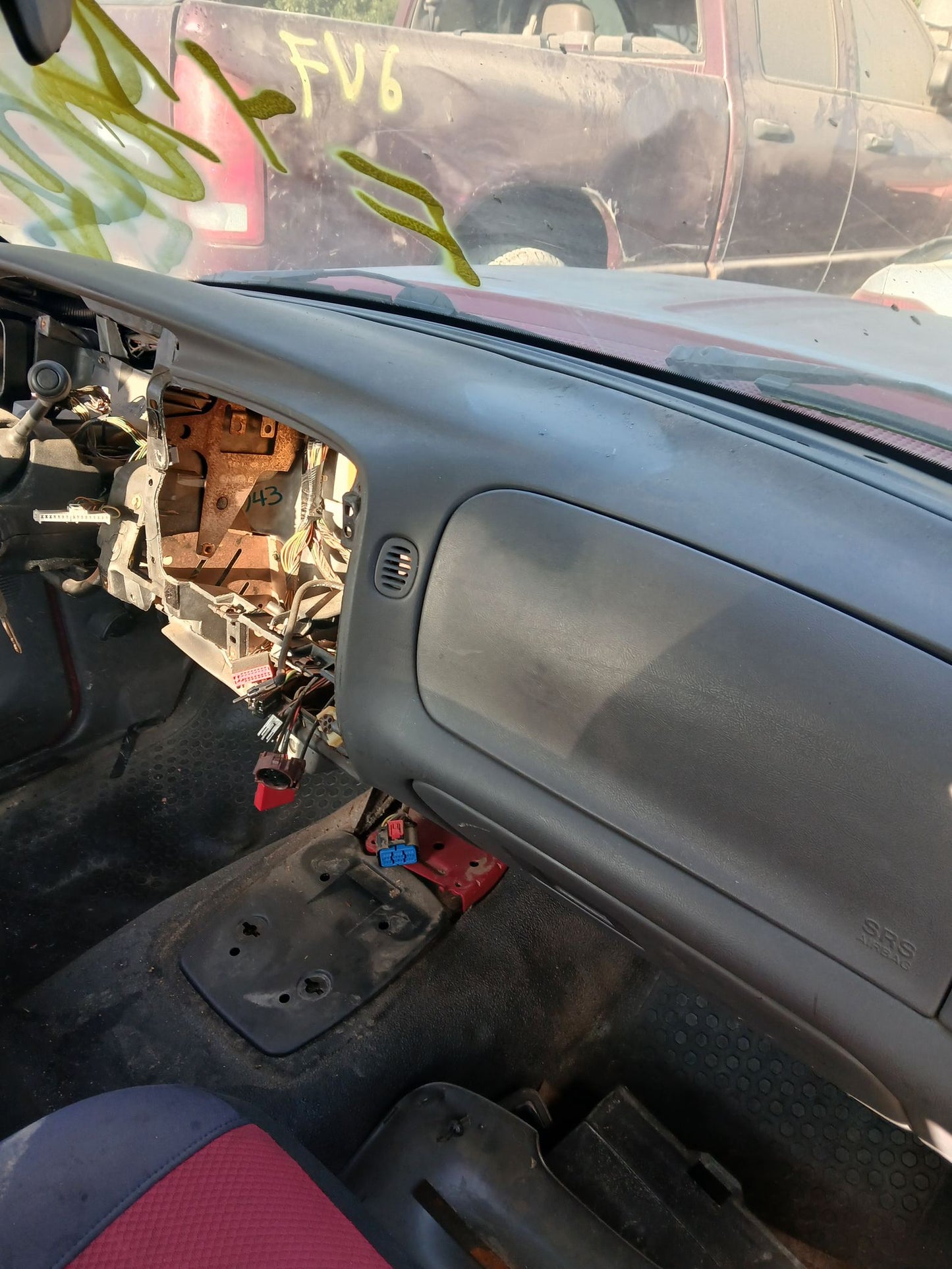 Steering Knuckle Front Driver Side 1998 - 2011 Ford Ranger