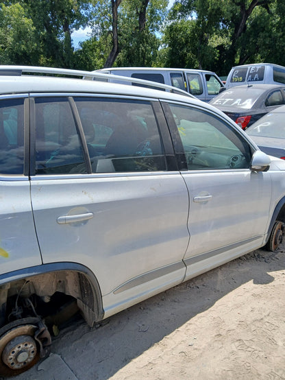 Instrument Cluster 2009 - 2017 Volkswagen Tiguan
