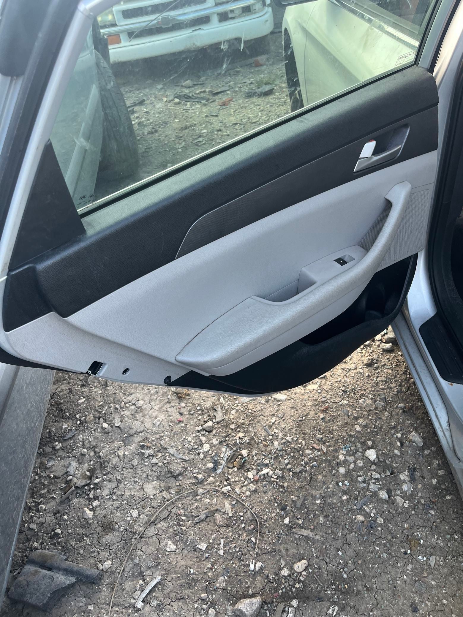 Seat Belt Retractor Rear Passenger Side 2015 - 2019 Hyundai Sonata