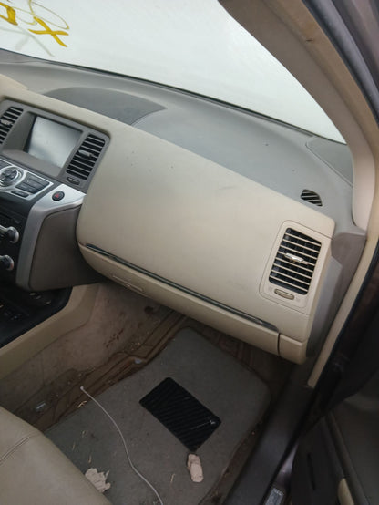 Headlight Passenger Side 2009 - 2014 Nissan Murano