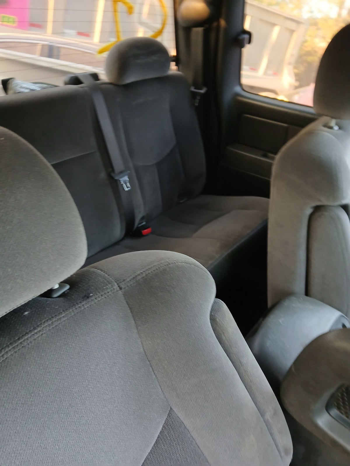 Door Window Glass Front Passenger Side 1999 - 2006 GMC Sierra 1500