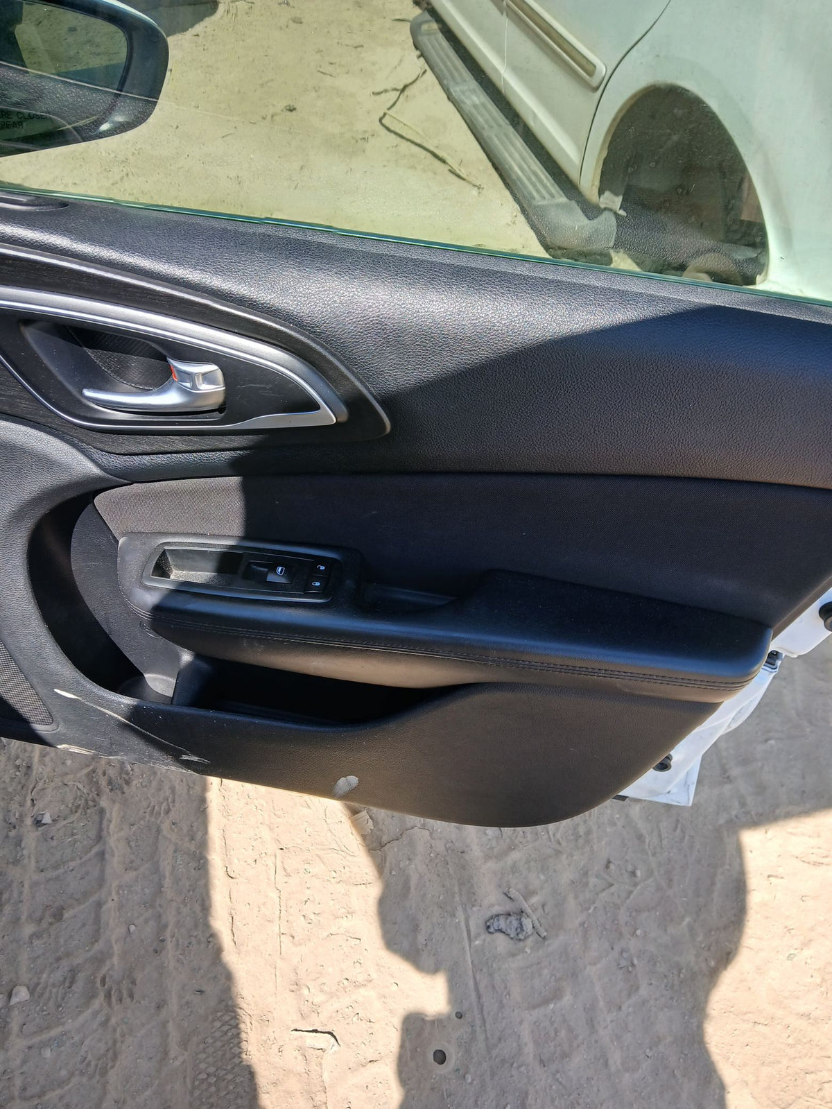 Door Lock Latch Front Passenger Side 2015 - 2017 Chrysler 200
