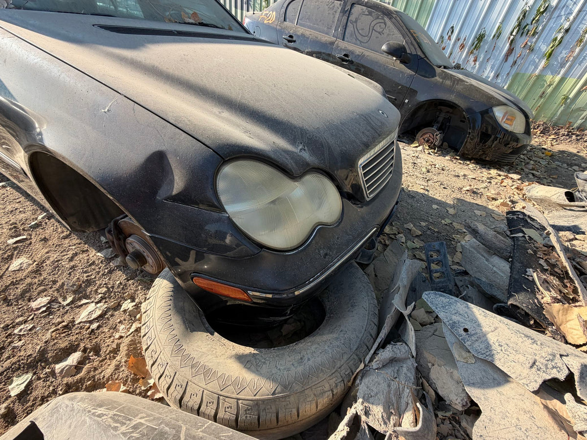 C-Pillar Trim Panel Driver Side 2001 - 2007 Mercedes-Benz C-Class