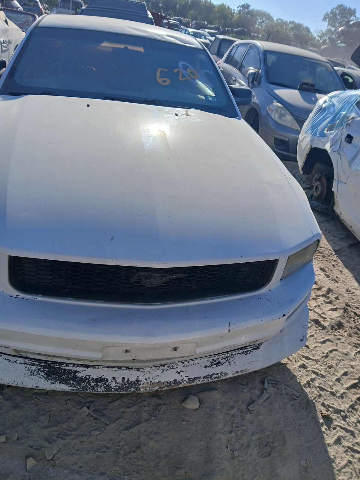 Steering Knuckle Hub Front Passenger Side 2005 - 2014 Ford Mustang