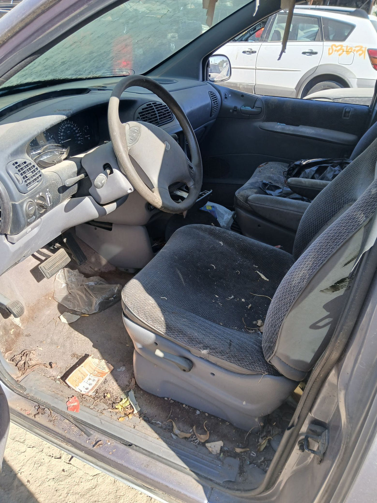 Fender Front Passenger Side 1996 - 2000 Plymouth Voyager