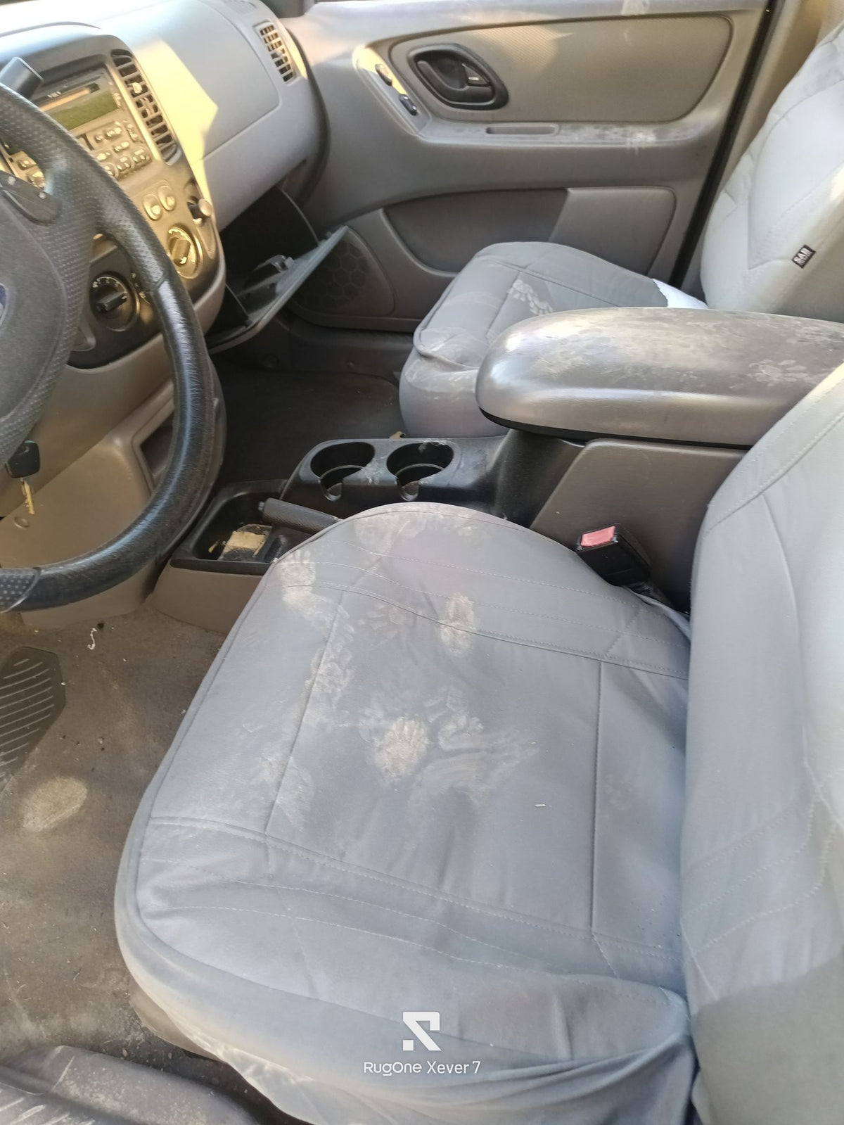 Fuse Box Interior 2001 - 2007 Ford Escape