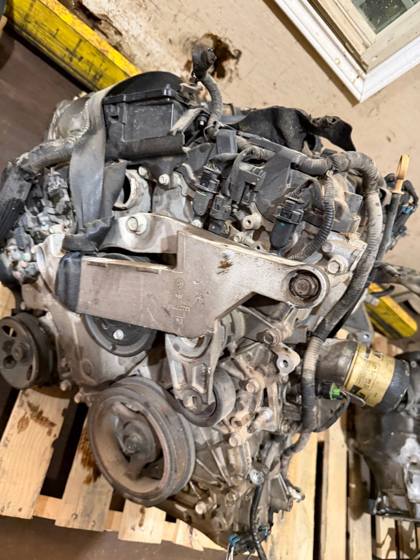2013 Mini Cooper 1.6 L Engine
