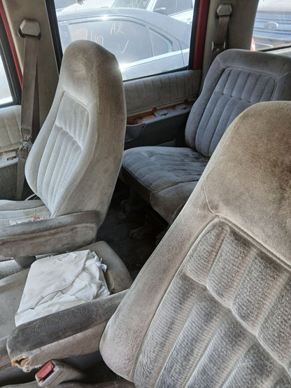 Seat Front Driver Side 1992 - 1999 GMC Suburban