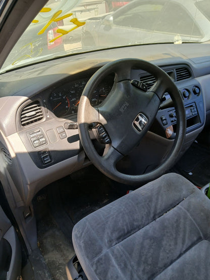 Headlight Passenger Side 1999 - 2004 Honda Odyssey