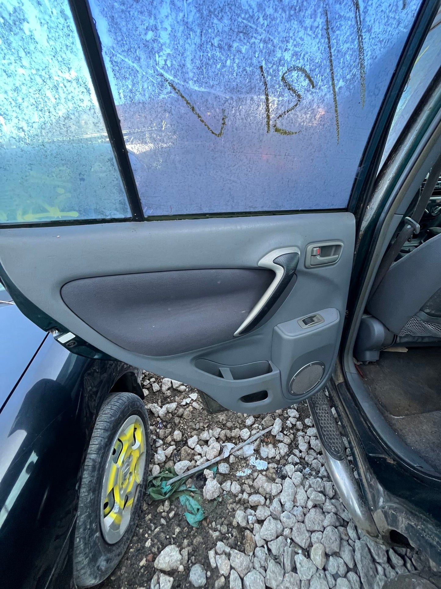 Seat Belt Rear Passenger Side 2001 - 2005 Toyota RAV4