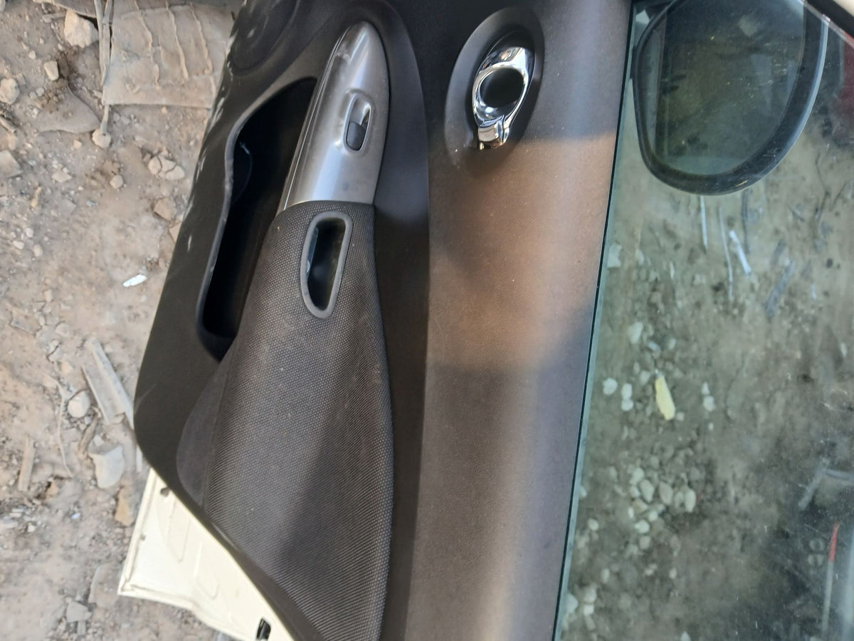 Tail Light Passenger Side 2011 - 2017 Nissan Juke