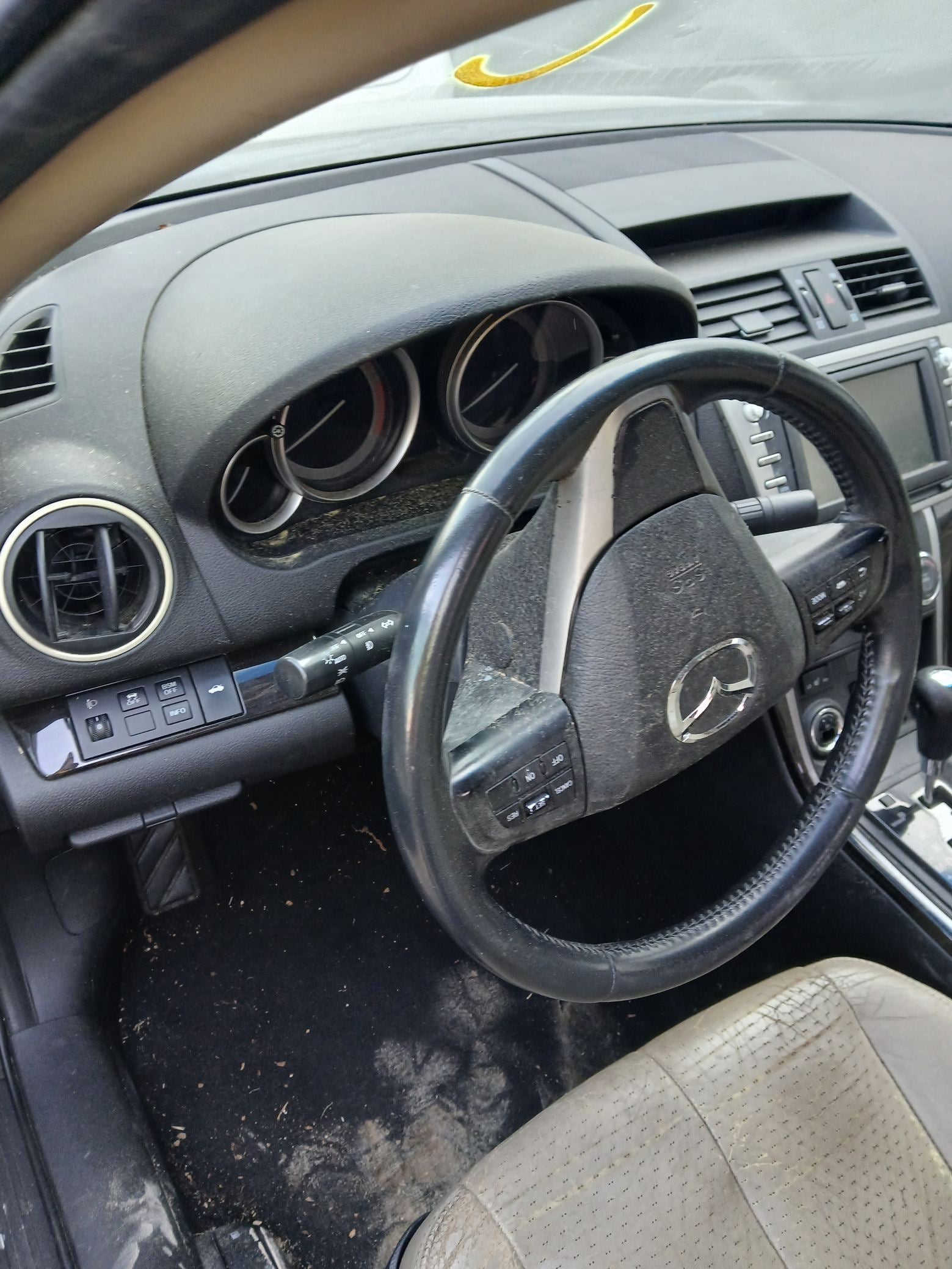 Headlight Passenger Side 2009 - 2013 Mazda Mazda6