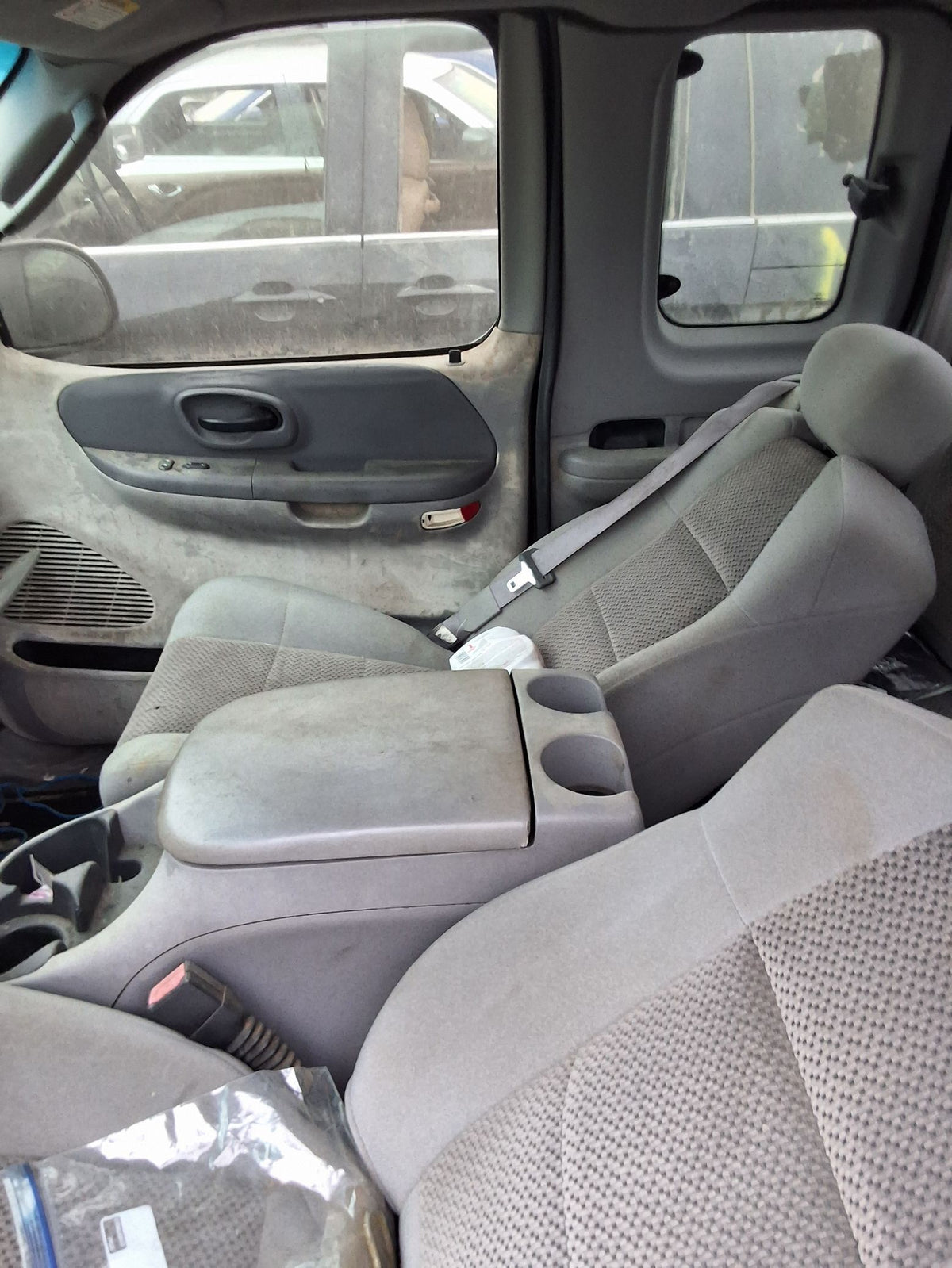 Fuse Box Interior 1997 - 2003 Ford F-150