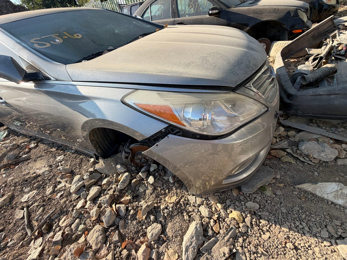 Tail Light Outer Driver Side 2012 - 2017 Hyundai Azera