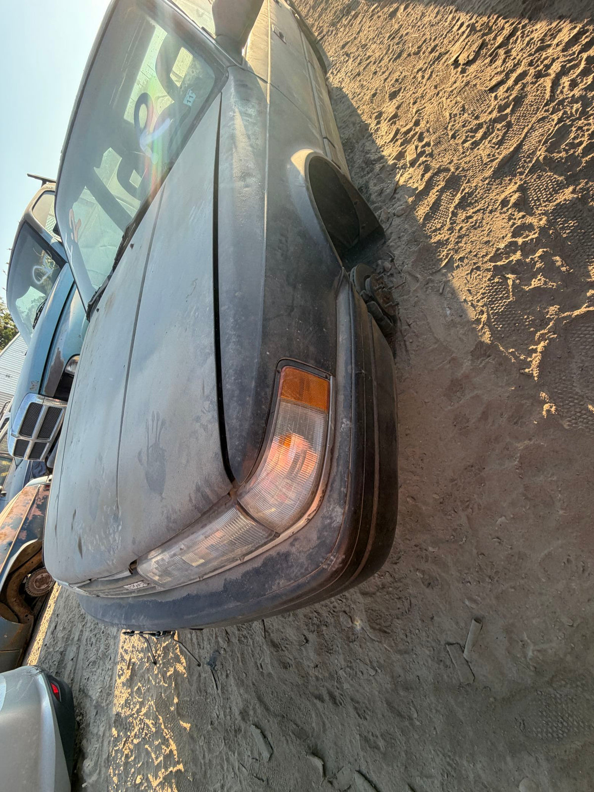 Knuckle Hub Rear Driver Side 1988 - 1992 Mazda 626