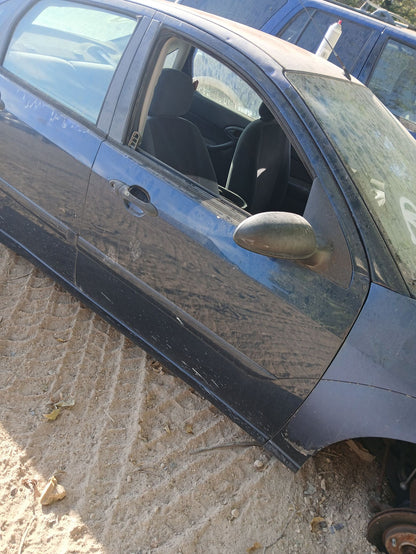 Rocker Panel Molding Driver Side 2000 - 2007 Ford Focus