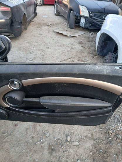 Fuse Box Interior 2008 - 2014 Mini Cooper Clubman
