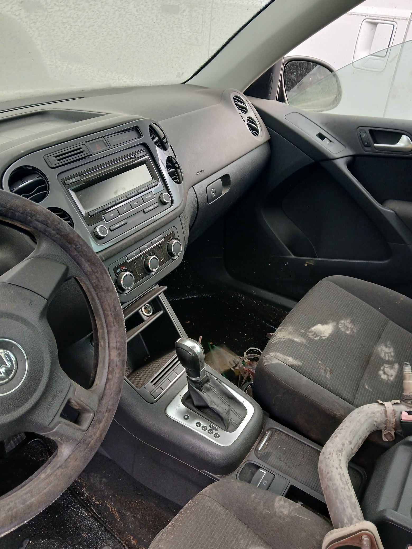 Exterior Door Handle Rear Passenger Side 2009 - 2017 Volkswagen Tiguan