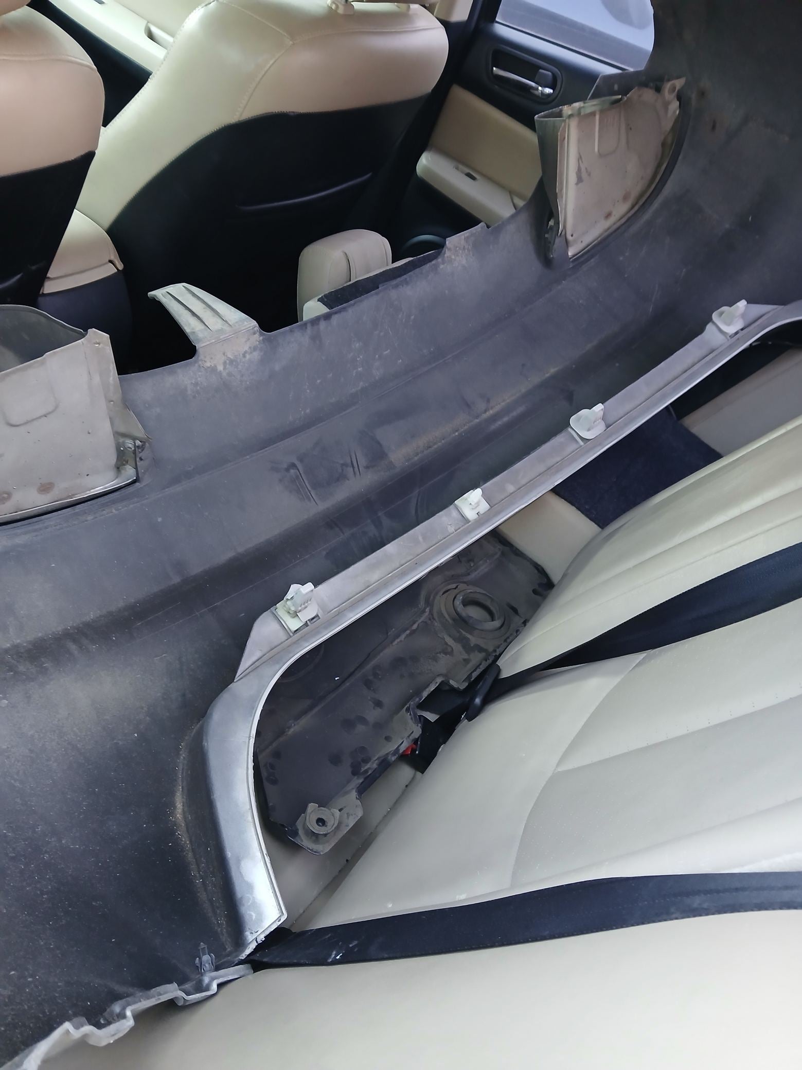 Quarter Window Glass Driver Side 2009 - 2013 Mazda Mazda6