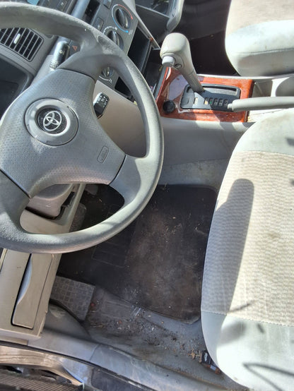 Headlight Passenger Side 2003 - 2008 Toyota Corolla