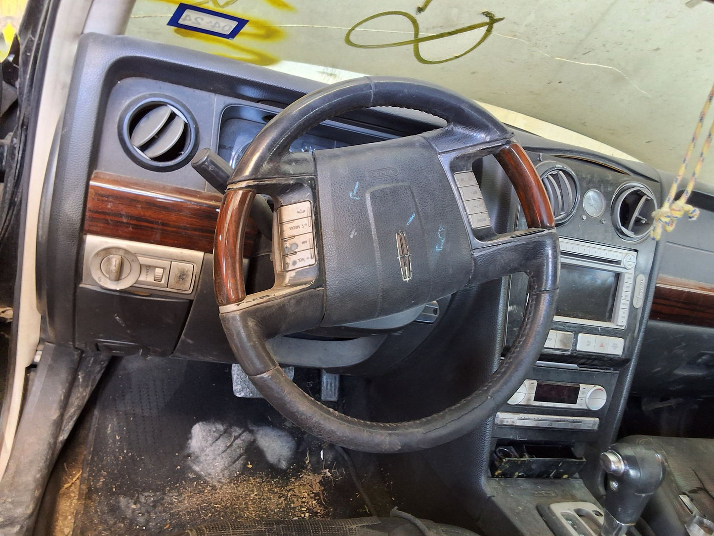 Door Trim Panel Front Passenger Side 2006 - 2012 Lincoln MKZ