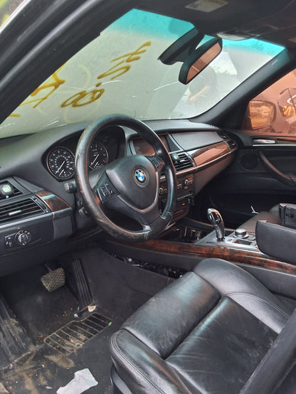 Brake Caliper Front Passenger Side 2007 - 2013 BMW X5