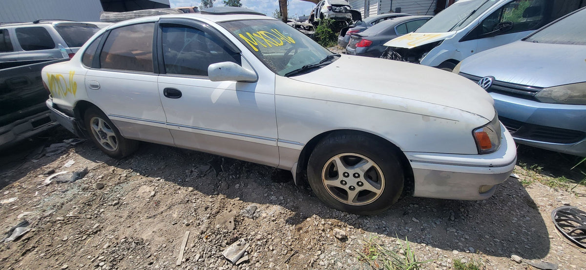Valve Cover Rear Bank 1995 - 1999 Toyota Avalon