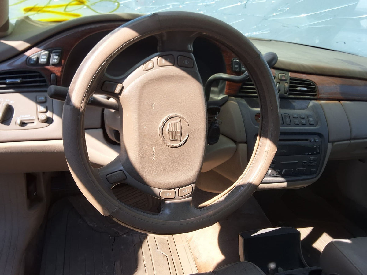 Fog Light Driver Side 2000 - 2005 Cadillac DeVille