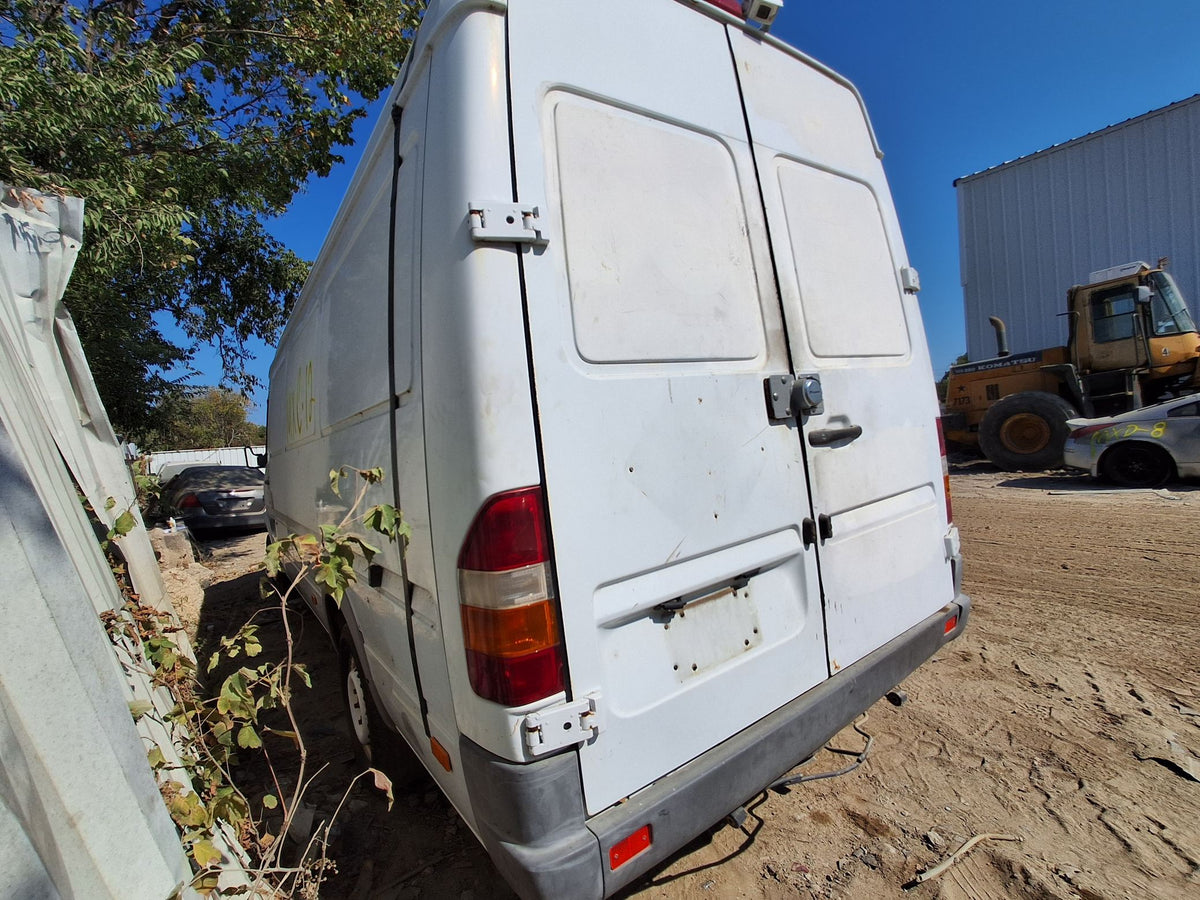 Front Door Assembly Driver Side 2003 - 2006 Dodge Sprinter