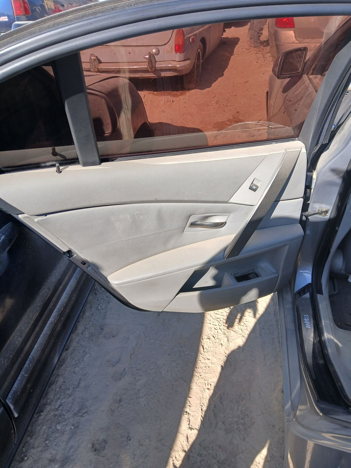 Fuse Box Rear Battery Distribution 2004 - 2010 BMW 5 Series