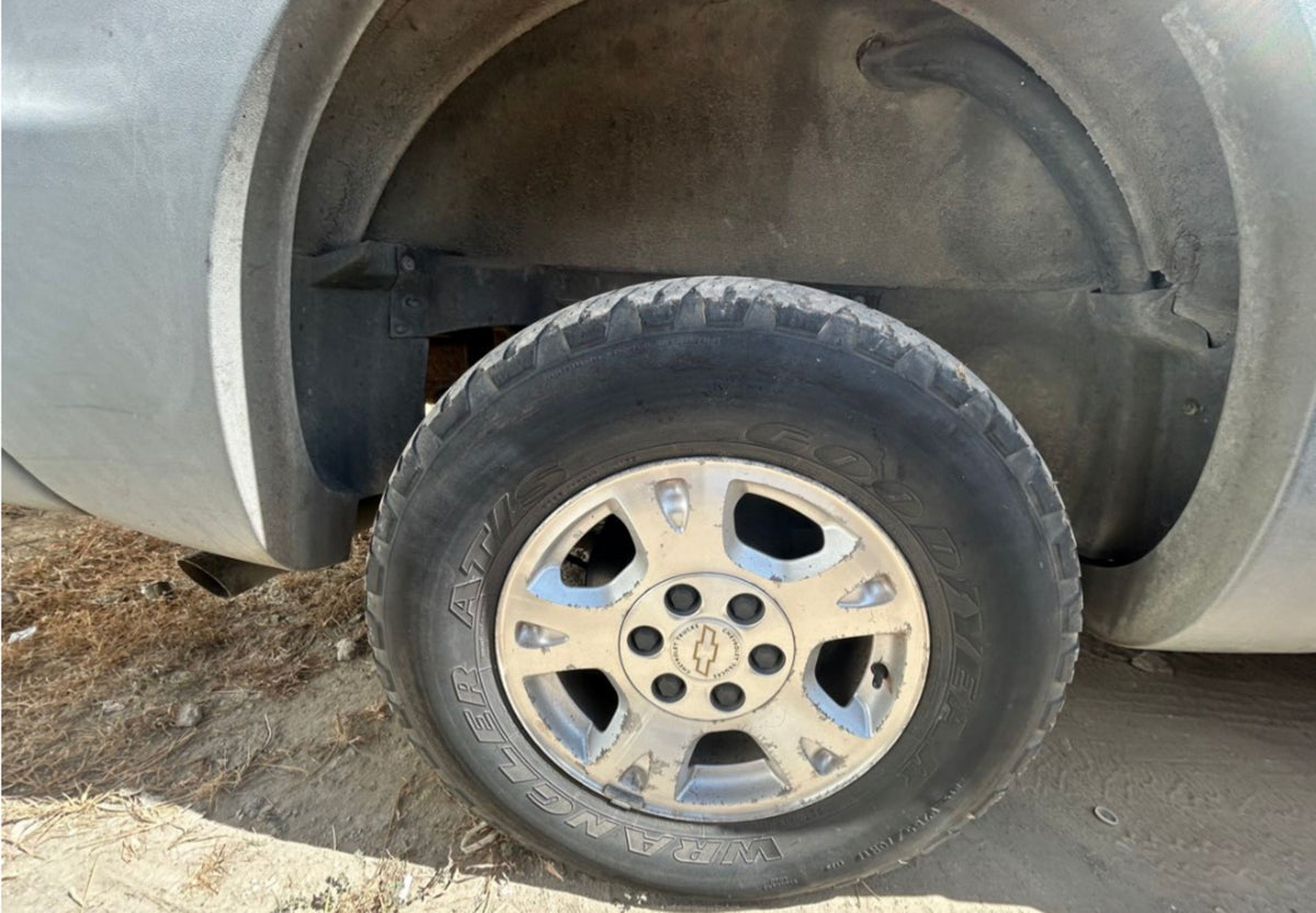 Brake Caliper Rear Driver Side 2002 - 2006 Chevrolet Avalanche