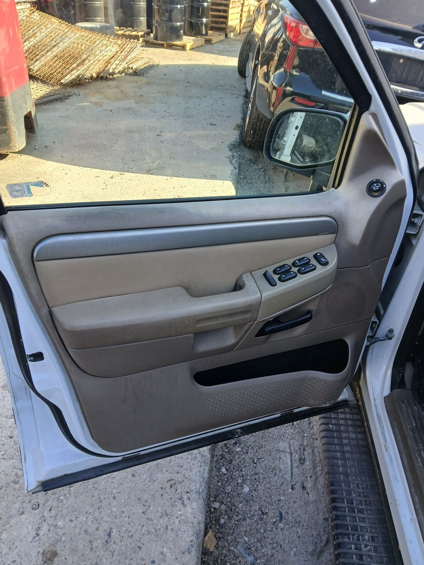 Fender Front Passenger Side 2002 - 2005 Ford Explorer
