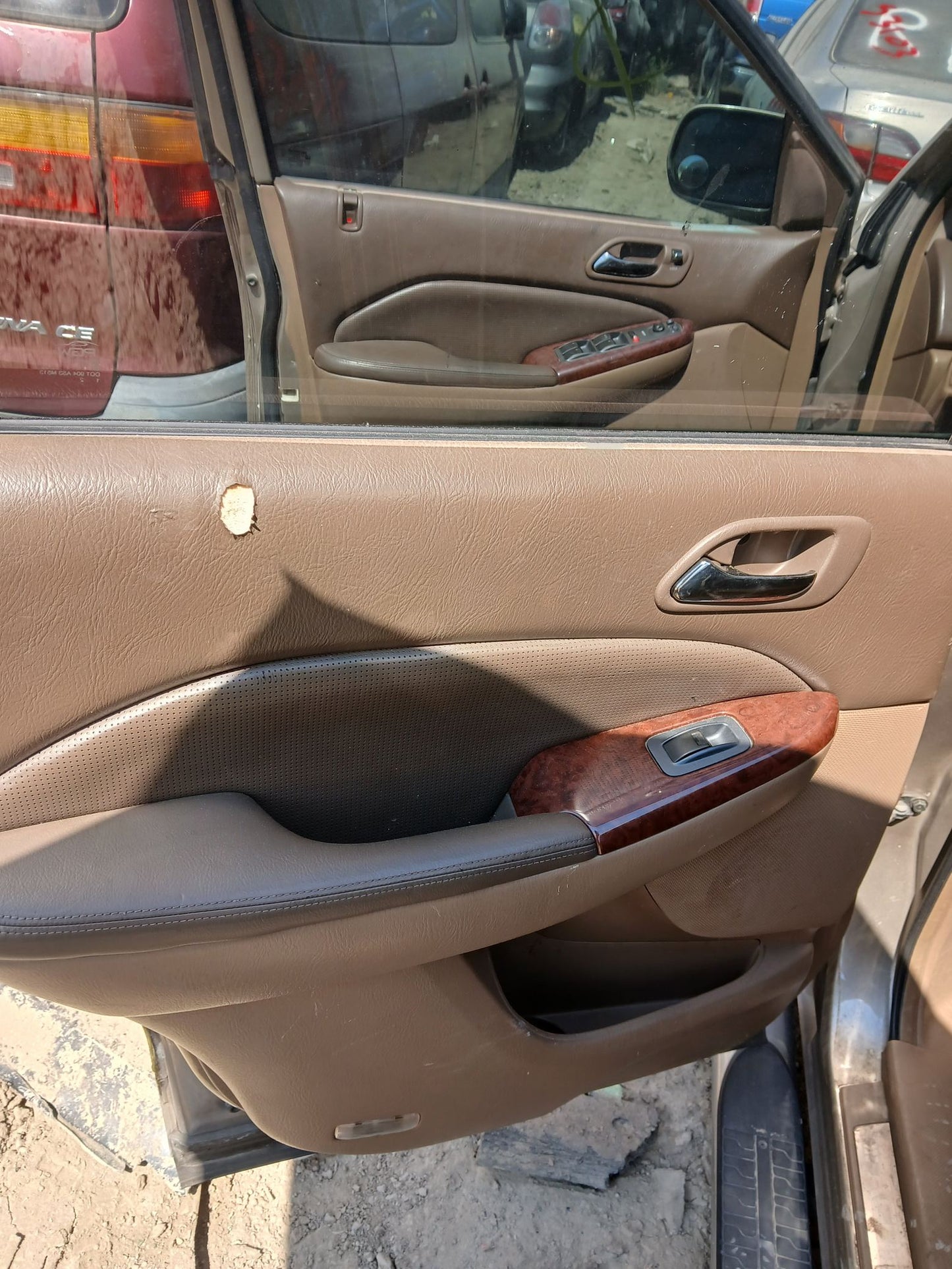 Fuse Box Interior 2001 - 2006 Acura MDX