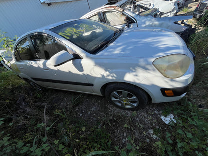 Door Trim Panel Front Passenger Side 2006 - 2011 Kia Rio