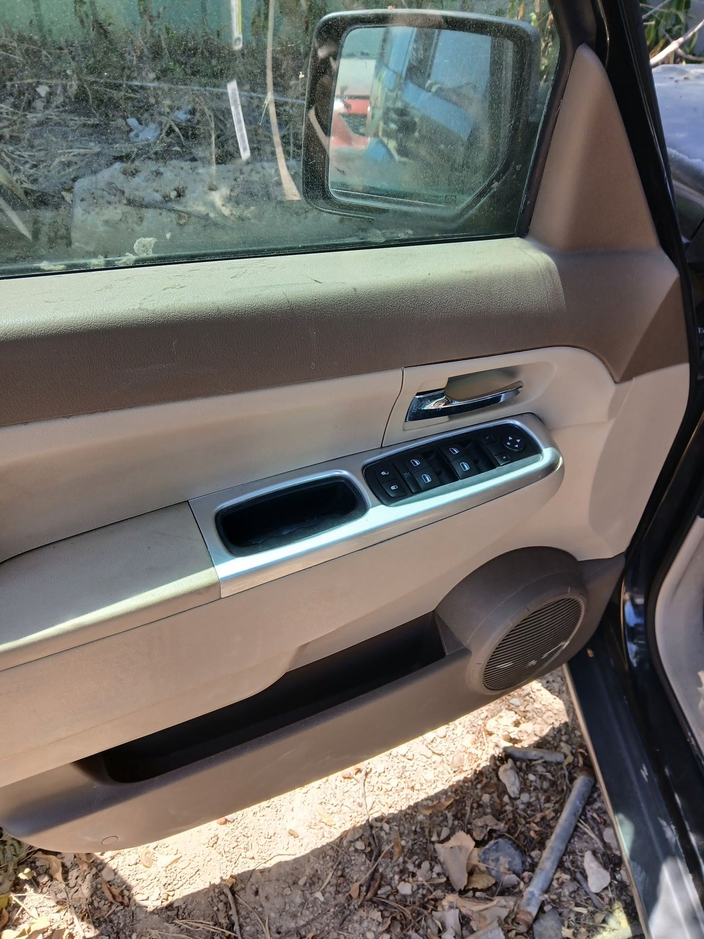 Interior Door Handle Front Passenger Side 2008 - 2012 Jeep Liberty