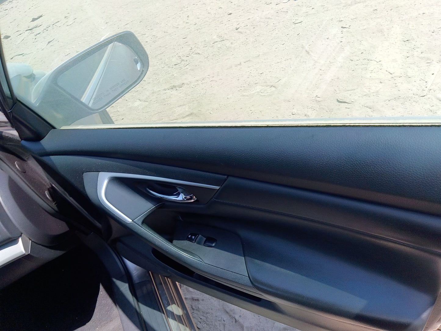 Front Door Window Glass Passenger Side 2013 - 2018 Nissan Altima