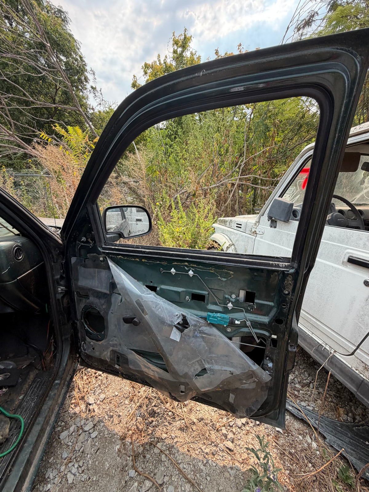 Door Shell Front Passenger Side 1999 - 2006 GMC Sierra 1500