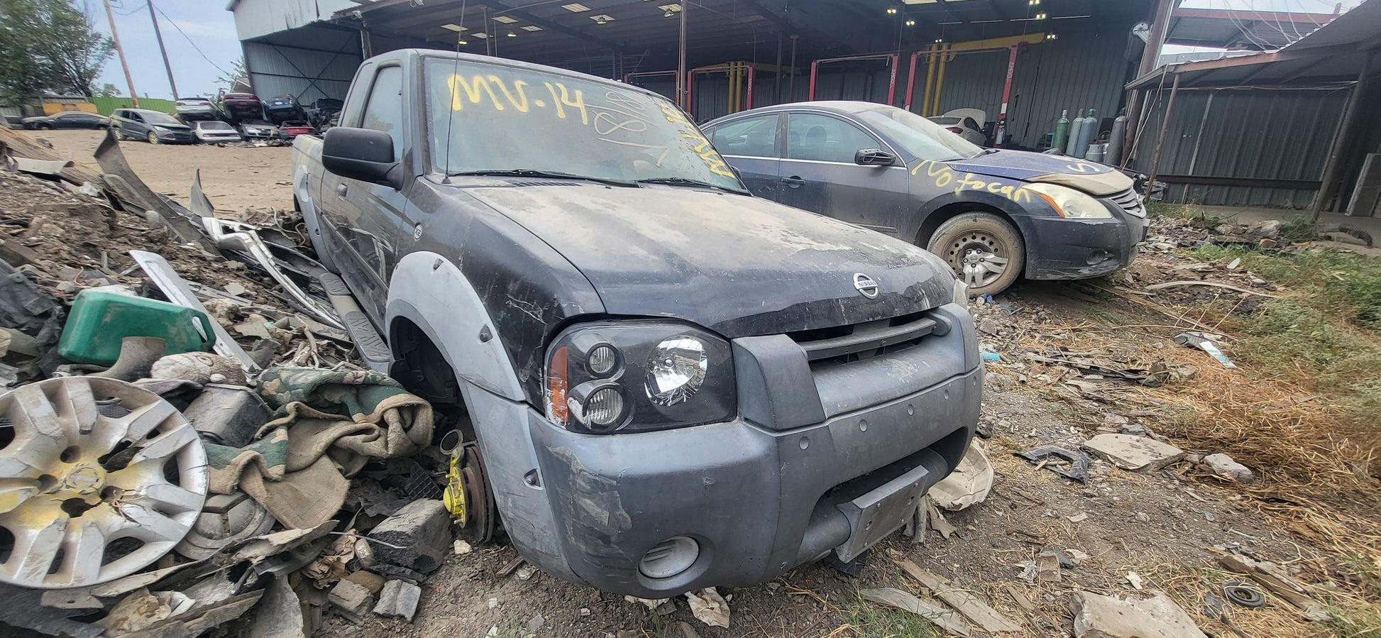 Vent Window Glass Driver Side 1998 - 2004 Nissan Frontier