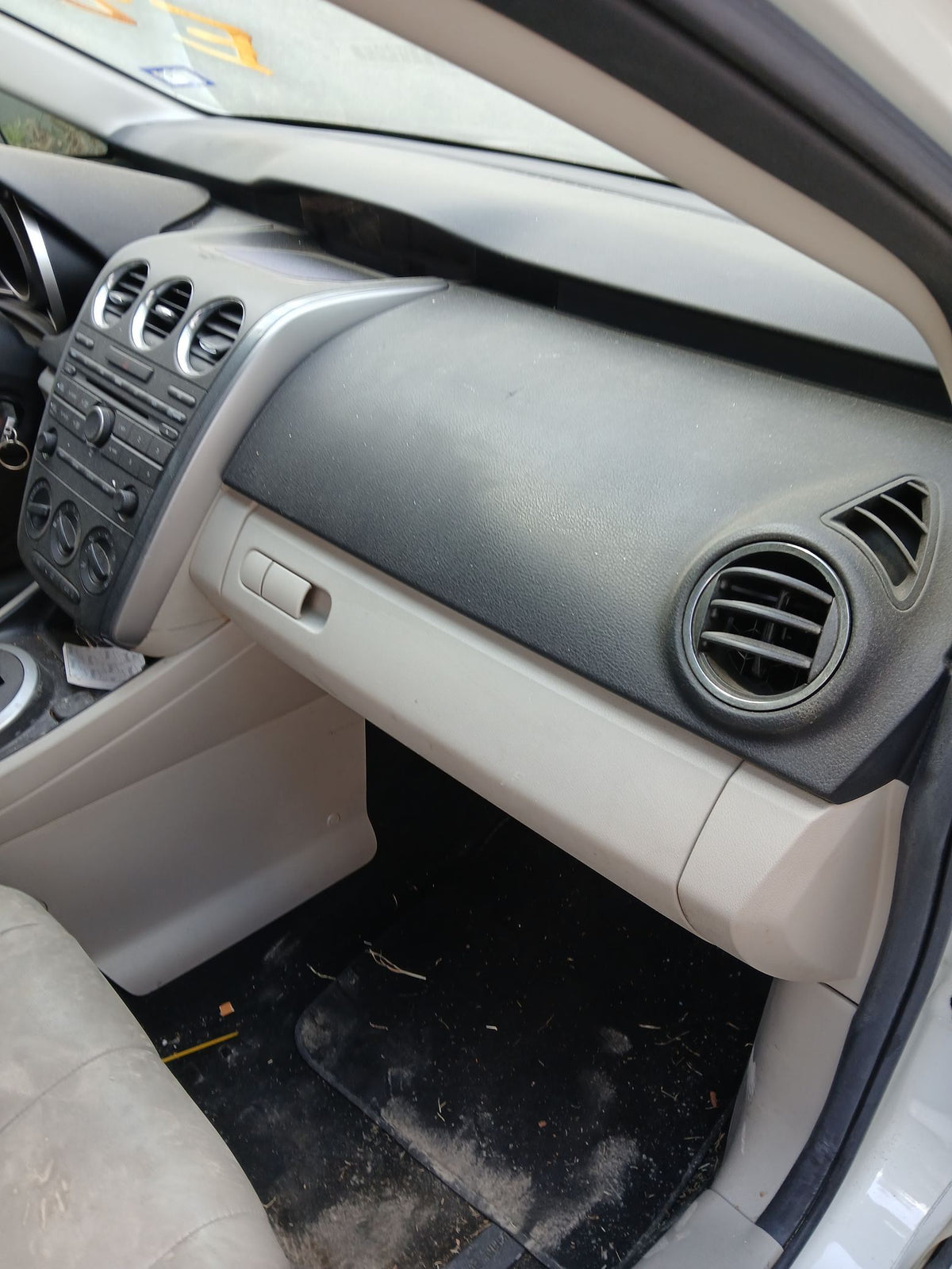 Door Window Glass Front Passenger Side 2007 - 2012 Mazda CX-7
