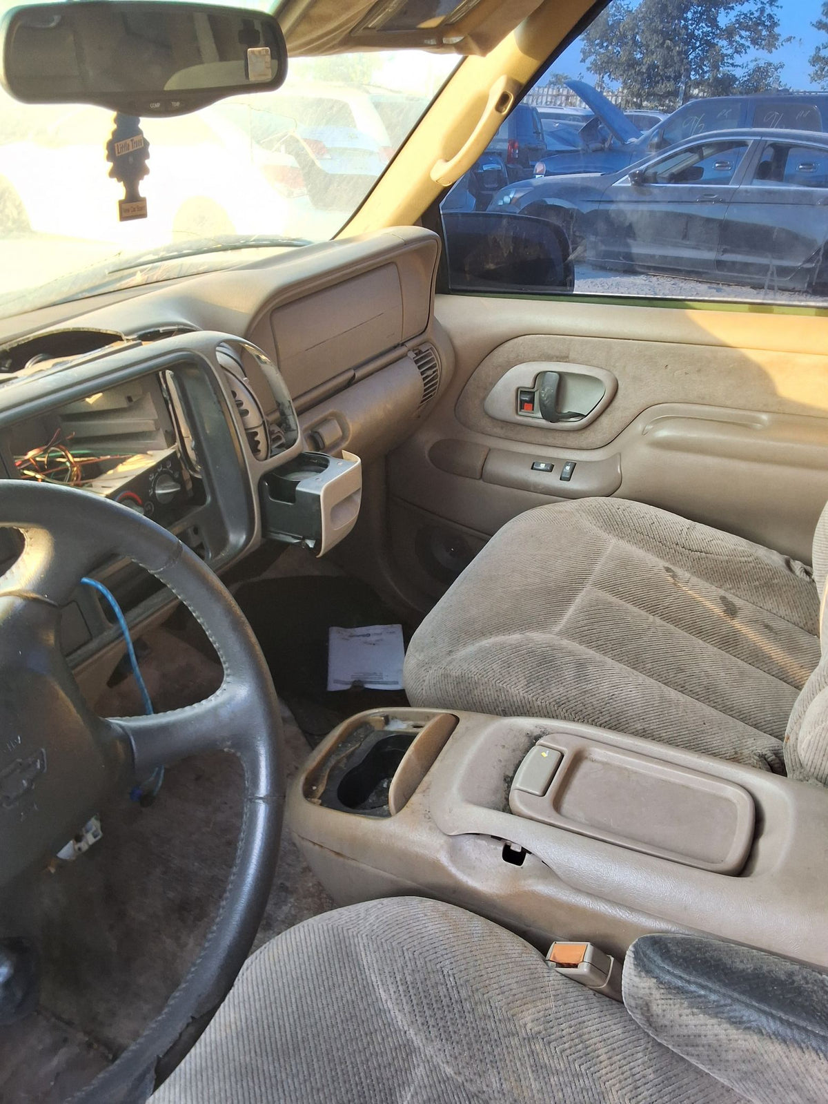 Fuse Box Underhood 1995 - 1999 Chevrolet Tahoe