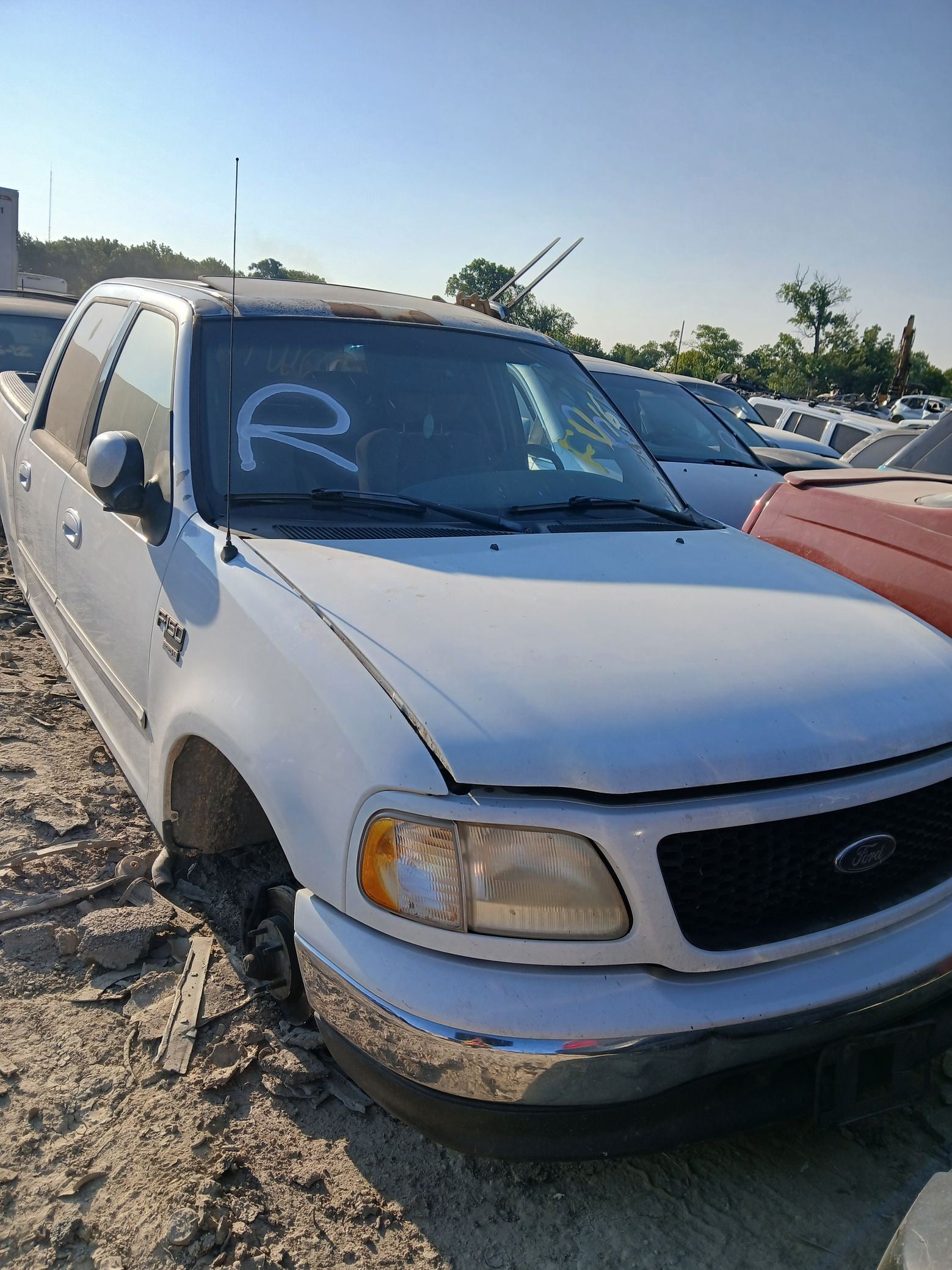 Fuse Box Engine Bay 1997 - 2003 Ford F-150