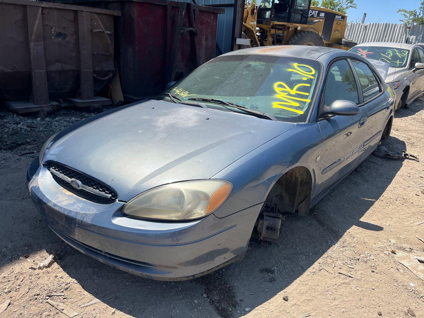 Grille 2000 - 2007 Ford Taurus