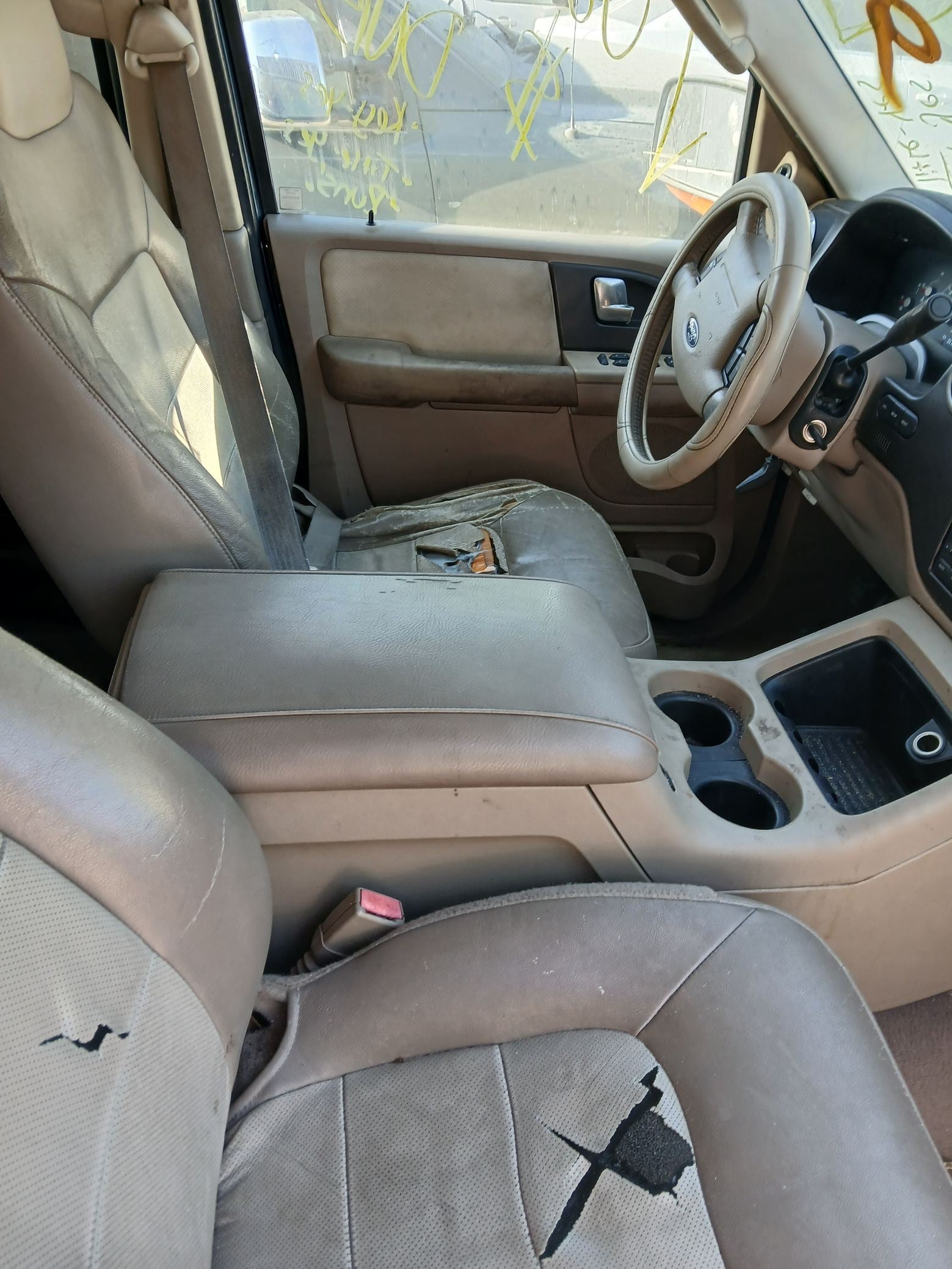 Fender Front Passenger Side 2003 - 2006 Ford Expedition