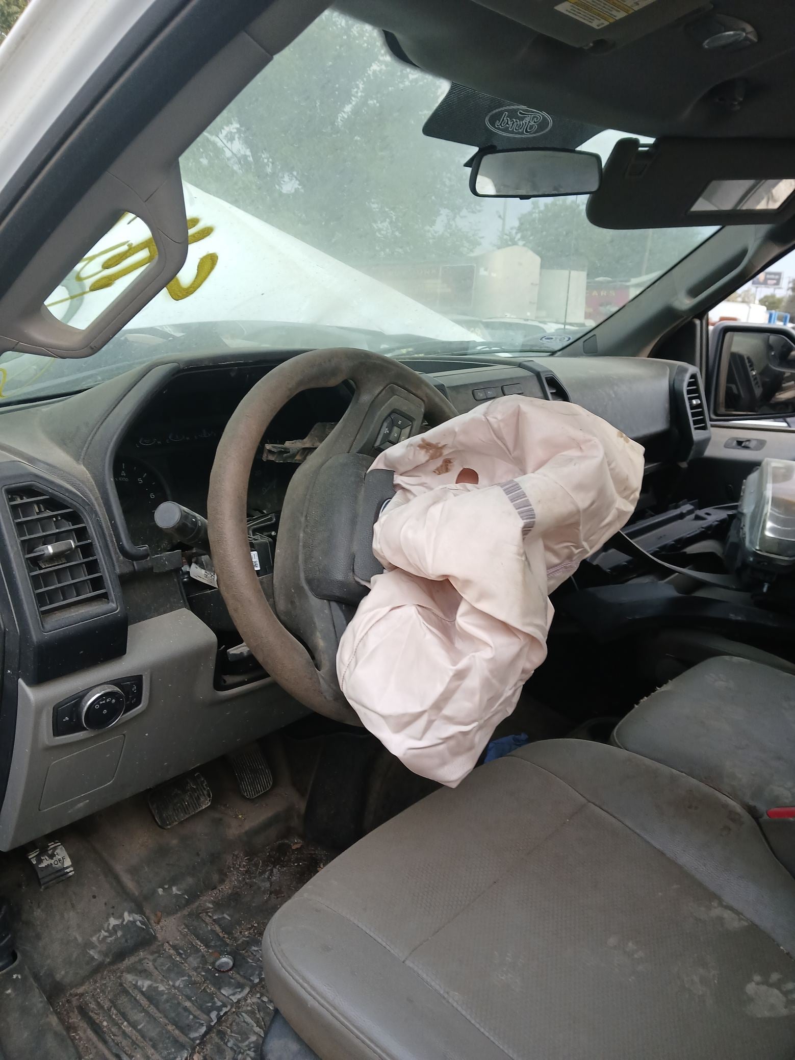Headlight Passenger Side 2015 - 2020 Ford F-150