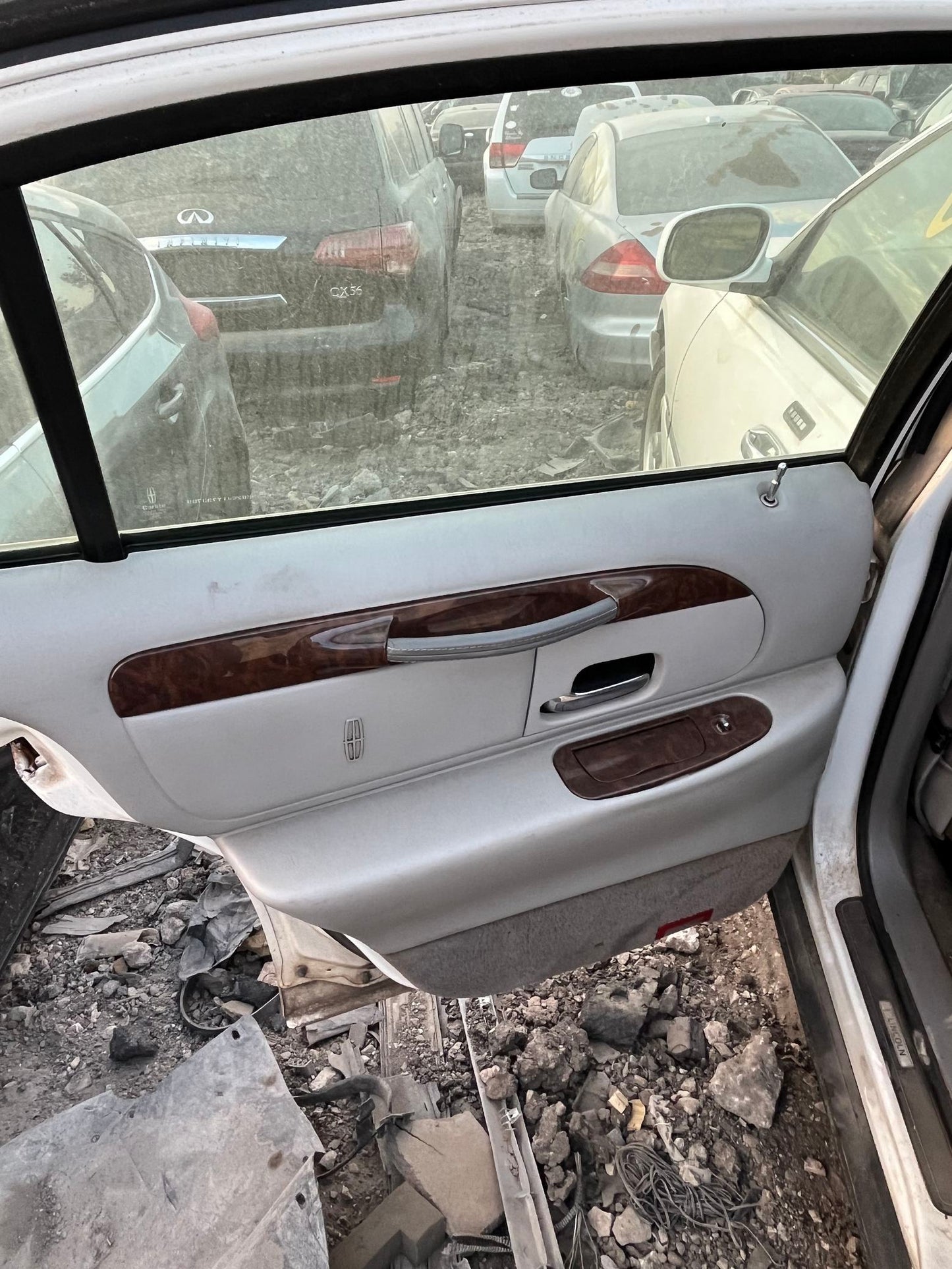 Intake Manifold 1998 - 2011 Lincoln Town Car
