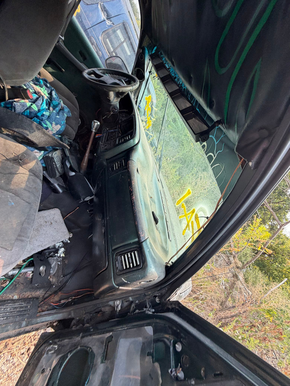C-Pillar Trim Panel Driver Side 1999 - 2006 GMC Sierra 1500